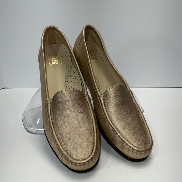 SAS Comfort Gold Metallic Leather Loafers Slip On Moccasins‎ Driving 11 Narrow - Picture 1 of 6